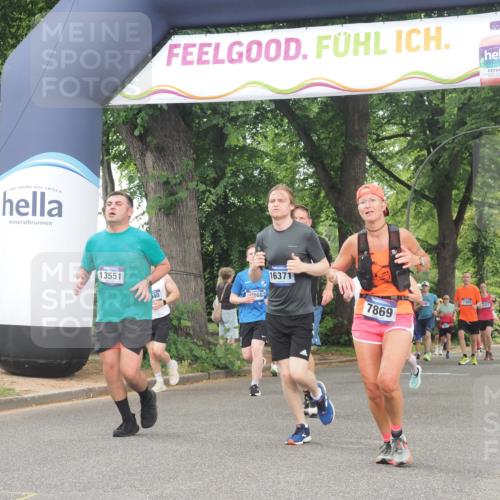 29.06.2025 - hella hamburg halbmarathon KatJ http://msf.ph/oto/8520191 29.06.2025 10:49:34 Zwischen KM18-KM19 1184, 2661, 4511, 6142, 7869 meine-sportfotos.de