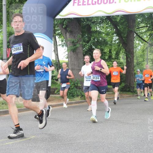 29.06.2025 - hella hamburg halbmarathon KatJ http://msf.ph/oto/8520267 29.06.2025 10:49:37 Zwischen KM18-KM19 1114, 1940, 4511, 4859, 7869 meine-sportfotos.de