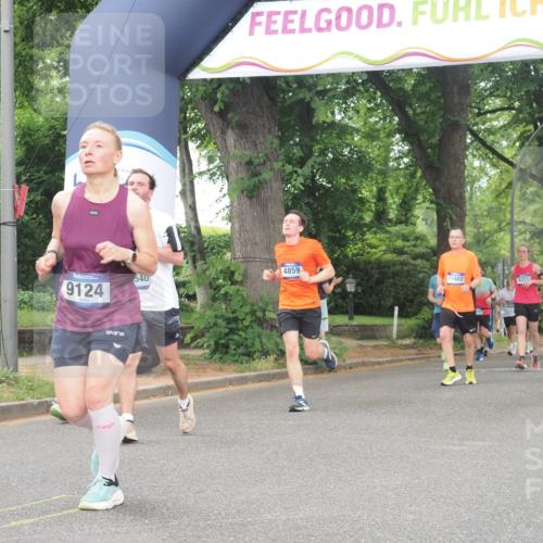 29.06.2025 - hella hamburg halbmarathon KatJ http://msf.ph/oto/8520313 29.06.2025 10:49:38 Zwischen KM18-KM19 1114, 1940, 4511, 4859, 7869 meine-sportfotos.de