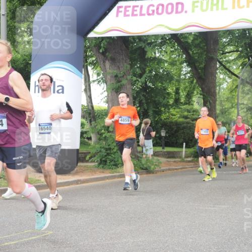 29.06.2025 - hella hamburg halbmarathon KatJ http://msf.ph/oto/8520327 29.06.2025 10:49:38 Zwischen KM18-KM19 1114, 1940, 4511, 4859, 7869 meine-sportfotos.de
