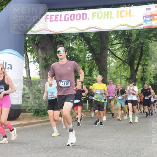 29.06.2025 - hella hamburg halbmarathon KatJ http://msf.ph/oto/8520646 29.06.2025 10:49:45 Zwischen KM18-KM19 1126, 1724, 6311, 8469 meine-sportfotos.de