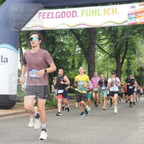 29.06.2025 - hella hamburg halbmarathon KatJ http://msf.ph/oto/8520658 29.06.2025 10:49:45 Zwischen KM18-KM19 1126, 1724, 6311, 8469 meine-sportfotos.de