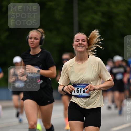 29.06.2025 - hella hamburg halbmarathon Dr. Thomas Lammeyer http://msf.ph/oto/8520979 29.06.2025 10:34:06 Kennedybrücke 1063, 1192, 1230, 1661, 2901, 3573, 3613, 4575, 4580, 4982, 5322, 6418, 6598, 7449, 8048, 10162, 10641, 10880 meine-sportfotos.de