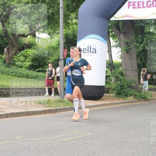 29.06.2025 - hella hamburg halbmarathon KatJ http://msf.ph/oto/8521230 29.06.2025 10:50:02 Zwischen KM18-KM19 1427, 1464, 2683, 3921, 4538, 5384 meine-sportfotos.de