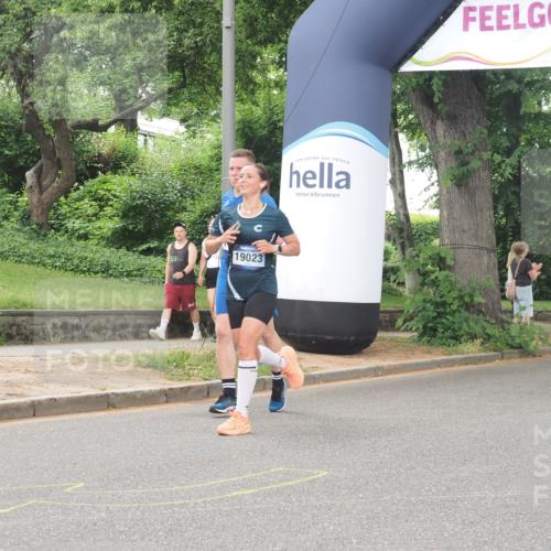 29.06.2025 - hella hamburg halbmarathon KatJ http://msf.ph/oto/8521238 29.06.2025 10:50:03 Zwischen KM18-KM19 1427, 1464, 2683, 4538, 7243 meine-sportfotos.de