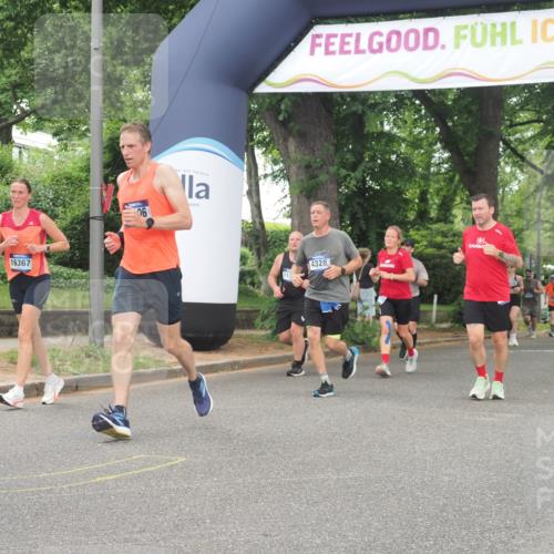 29.06.2025 - hella hamburg halbmarathon KatJ http://msf.ph/oto/8521493 29.06.2025 10:50:10 Zwischen KM18-KM19 4328, 7243 meine-sportfotos.de