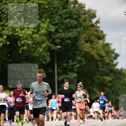 29.06.2025 - hella hamburg halbmarathon Dr. Thomas Lammeyer http://msf.ph/oto/8521662 29.06.2025 10:34:27 Kennedybrücke 1063, 2302, 3524, 3573, 4198, 4575, 4819, 6626, 7517, 8048, 9095, 10322, 10880, 10996 meine-sportfotos.de