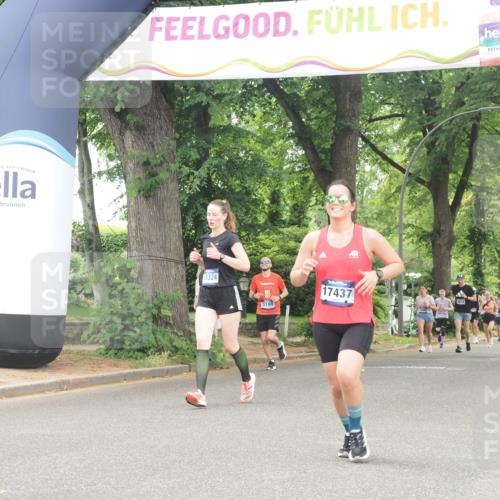 29.06.2025 - hella hamburg halbmarathon KatJ http://msf.ph/oto/8522071 29.06.2025 10:50:28 Zwischen KM18-KM19 1316, 3919 meine-sportfotos.de