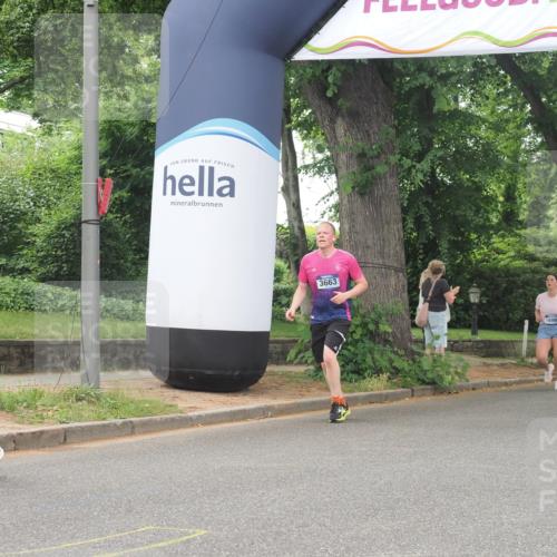 29.06.2025 - hella hamburg halbmarathon KatJ http://msf.ph/oto/8522124 29.06.2025 10:50:33 Zwischen KM18-KM19 1316, 3199 meine-sportfotos.de