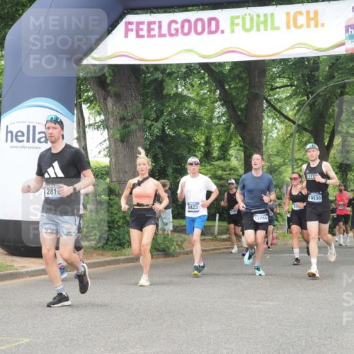 29.06.2025 - hella hamburg halbmarathon KatJ http://msf.ph/oto/8522243 29.06.2025 10:50:37 Zwischen KM18-KM19 2810, 3199, 3663, 8423 meine-sportfotos.de