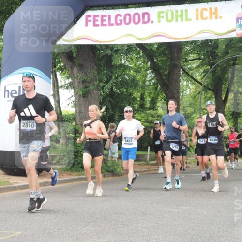 29.06.2025 - hella hamburg halbmarathon KatJ http://msf.ph/oto/8522253 29.06.2025 10:50:37 Zwischen KM18-KM19 2810, 3199, 3663, 8423 meine-sportfotos.de