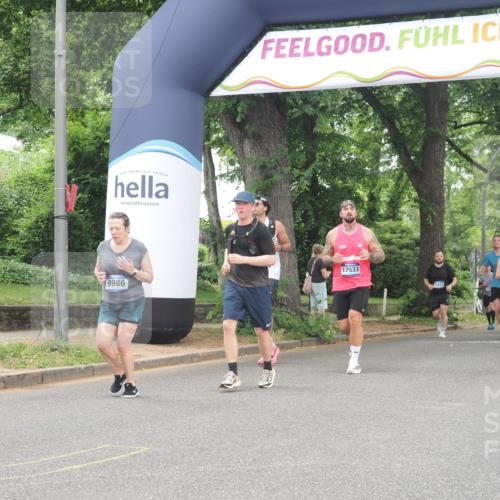 29.06.2025 - hella hamburg halbmarathon KatJ http://msf.ph/oto/8522402 29.06.2025 10:50:43 Zwischen KM18-KM19 2810, 4389, 5511, 8423 meine-sportfotos.de