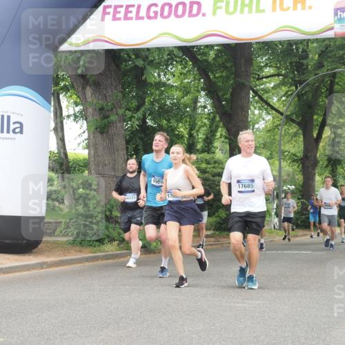 29.06.2025 - hella hamburg halbmarathon KatJ http://msf.ph/oto/8522444 29.06.2025 10:50:45 Zwischen KM18-KM19 4389, 5511, 6966 meine-sportfotos.de