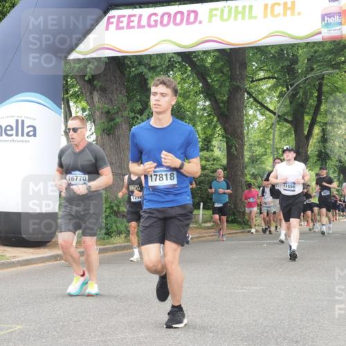 29.06.2025 - hella hamburg halbmarathon KatJ http://msf.ph/oto/8522664 29.06.2025 10:50:53 Zwischen KM18-KM19 1531, 4945 meine-sportfotos.de