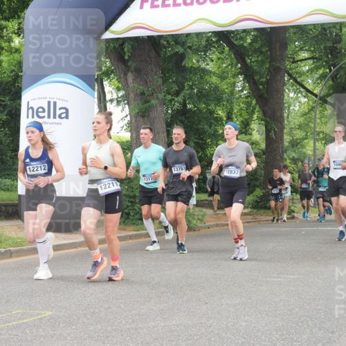 29.06.2025 - hella hamburg halbmarathon KatJ http://msf.ph/oto/8523229 29.06.2025 10:51:18 Zwischen KM18-KM19  meine-sportfotos.de