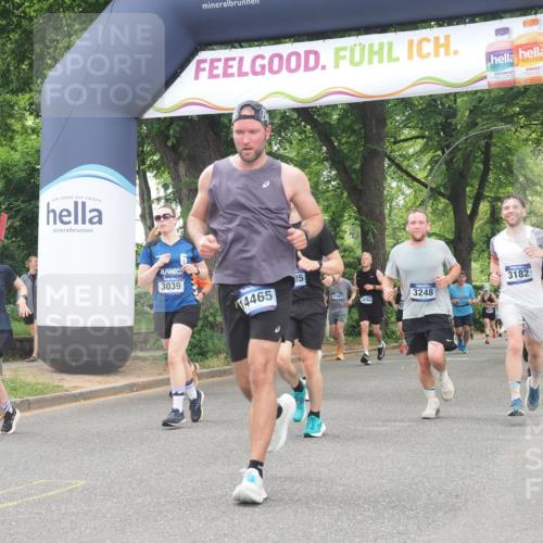 29.06.2025 - hella hamburg halbmarathon KatJ http://msf.ph/oto/8523652 29.06.2025 10:51:35 Zwischen KM18-KM19 1863, 3039, 3182, 3248, 5396, 6100, 7042 meine-sportfotos.de