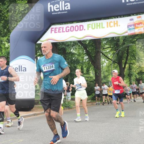 29.06.2025 - hella hamburg halbmarathon KatJ http://msf.ph/oto/8524228 29.06.2025 10:51:50 Zwischen KM18-KM19 2936, 6714 meine-sportfotos.de