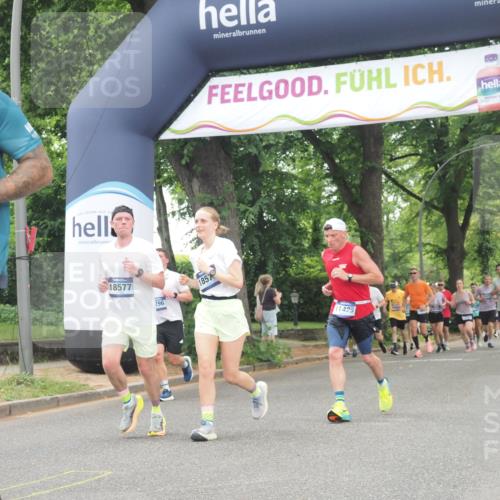 29.06.2025 - hella hamburg halbmarathon KatJ http://msf.ph/oto/8524264 29.06.2025 10:51:50 Zwischen KM18-KM19 2936, 6714 meine-sportfotos.de