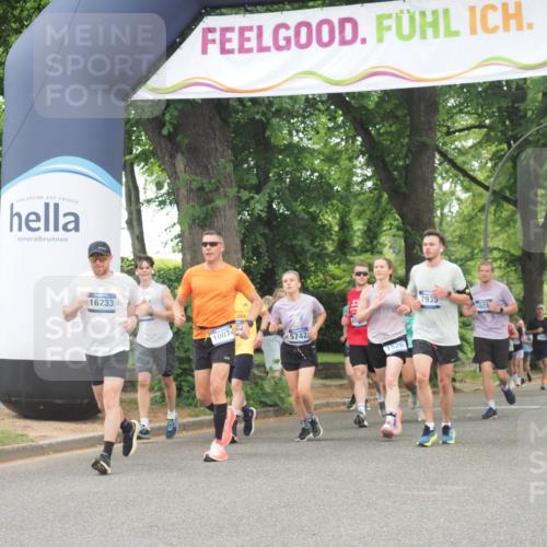 29.06.2025 - hella hamburg halbmarathon KatJ http://msf.ph/oto/8524302 29.06.2025 10:51:54 Zwischen KM18-KM19 1526, 2936, 5742, 0000, 6462, 7935 meine-sportfotos.de
