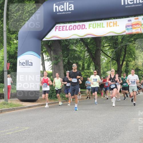 29.06.2025 - hella hamburg halbmarathon KatJ http://msf.ph/oto/8524412 29.06.2025 10:52:01 Zwischen KM18-KM19 1526, 4146, 6462, 7271, 7935 meine-sportfotos.de