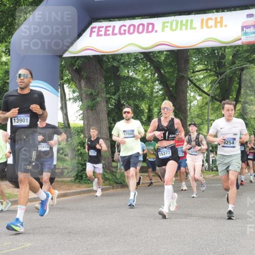 29.06.2025 - hella hamburg halbmarathon KatJ http://msf.ph/oto/8524434 29.06.2025 10:52:02 Zwischen KM18-KM19 1526, 4146, 4613, 7271, 7935 meine-sportfotos.de