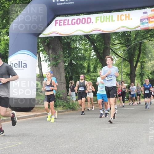29.06.2025 - hella hamburg halbmarathon KatJ http://msf.ph/oto/8524572 29.06.2025 10:52:10 Zwischen KM18-KM19 1885, 2490, 4613, 6706, 7474, 7907 meine-sportfotos.de