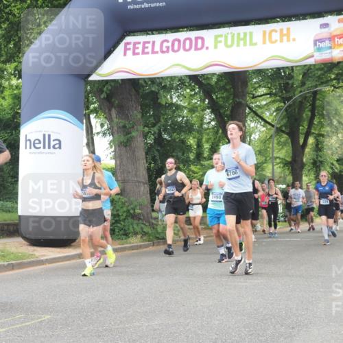 29.06.2025 - hella hamburg halbmarathon KatJ http://msf.ph/oto/8524586 29.06.2025 10:52:10 Zwischen KM18-KM19 1885, 2490, 4613, 6706, 7474, 7907 meine-sportfotos.de