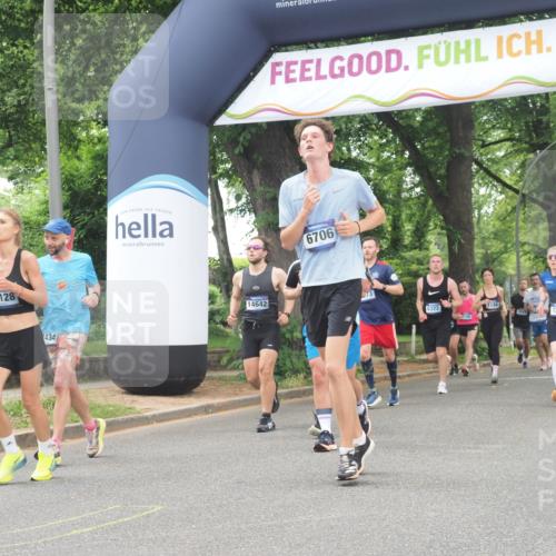 29.06.2025 - hella hamburg halbmarathon KatJ http://msf.ph/oto/8524623 29.06.2025 10:52:11 Zwischen KM18-KM19 1186, 1229, 1885, 2490, 5073, 6706, 7474, 7907 meine-sportfotos.de