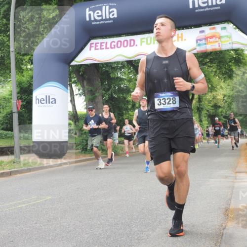 29.06.2025 - hella hamburg halbmarathon KatJ http://msf.ph/oto/8524837 29.06.2025 10:52:22 Zwischen KM18-KM19 1062, 1559, 3328, 4307, 6322, 7210, 7211, 7760, 7888, 8171 meine-sportfotos.de