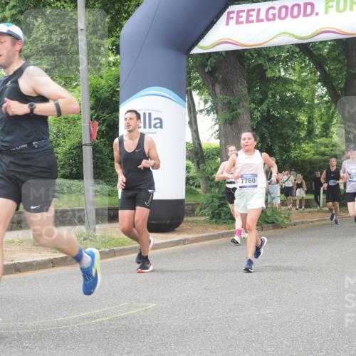 29.06.2025 - hella hamburg halbmarathon KatJ http://msf.ph/oto/8524858 29.06.2025 10:52:24 Zwischen KM18-KM19 1062, 1559, 3328, 7760, 7888, 8171, 8219 meine-sportfotos.de