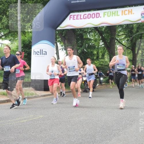 29.06.2025 - hella hamburg halbmarathon KatJ http://msf.ph/oto/8524992 29.06.2025 10:52:29 Zwischen KM18-KM19 1034, 1062, 3112, 5464, 6590, 7760, 8171, 8219, 8405 meine-sportfotos.de