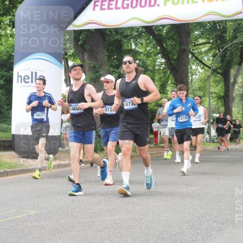 29.06.2025 - hella hamburg halbmarathon KatJ http://msf.ph/oto/8525094 29.06.2025 10:52:34 Zwischen KM18-KM19 1034, 3112, 5464, 6590, 7826, 8405 meine-sportfotos.de