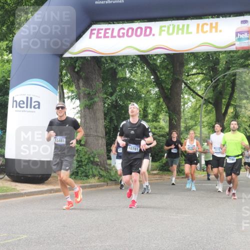 29.06.2025 - hella hamburg halbmarathon KatJ http://msf.ph/oto/8525230 29.06.2025 10:52:40 Zwischen KM18-KM19 3578, 3746, 4488 meine-sportfotos.de