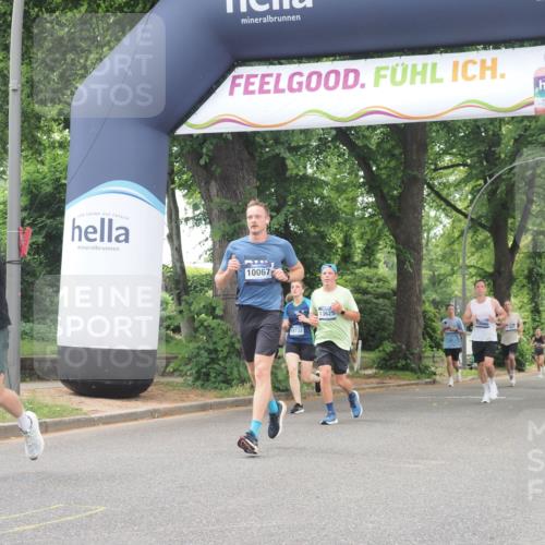 29.06.2025 - hella hamburg halbmarathon KatJ http://msf.ph/oto/8525392 29.06.2025 10:52:45 Zwischen KM18-KM19 3578, 3746, 4488, 6572 meine-sportfotos.de