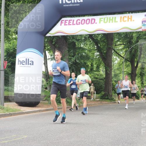 29.06.2025 - hella hamburg halbmarathon KatJ http://msf.ph/oto/8525402 29.06.2025 10:52:45 Zwischen KM18-KM19 3578, 3746, 4488, 6572 meine-sportfotos.de