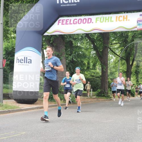 29.06.2025 - hella hamburg halbmarathon KatJ http://msf.ph/oto/8525407 29.06.2025 10:52:45 Zwischen KM18-KM19 3578, 3746, 4488, 6572 meine-sportfotos.de