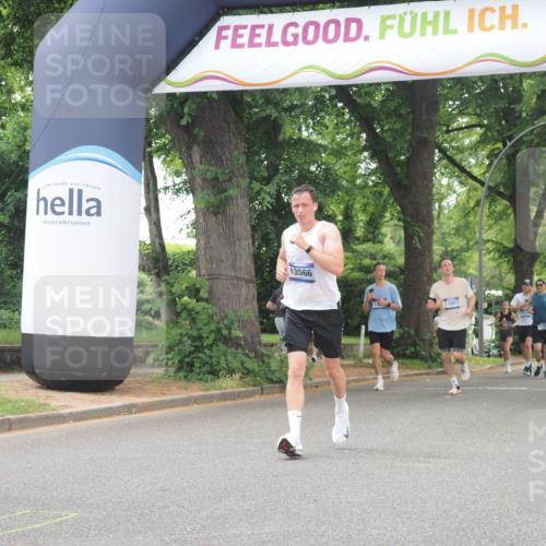 29.06.2025 - hella hamburg halbmarathon KatJ http://msf.ph/oto/8525412 29.06.2025 10:52:48 Zwischen KM18-KM19 3578, 6572 meine-sportfotos.de