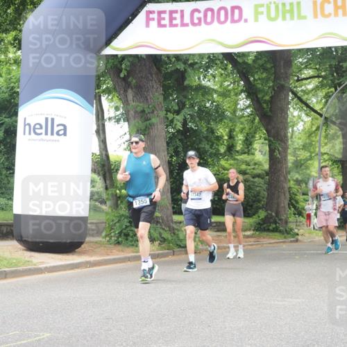 29.06.2025 - hella hamburg halbmarathon KatJ http://msf.ph/oto/8525489 29.06.2025 10:52:53 Zwischen KM18-KM19 1355, 3994 meine-sportfotos.de