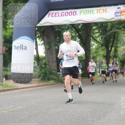 29.06.2025 - hella hamburg halbmarathon KatJ http://msf.ph/oto/8525637 29.06.2025 10:53:00 Zwischen KM18-KM19 1249, 6489 meine-sportfotos.de
