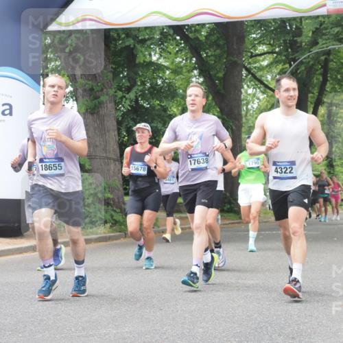 29.06.2025 - hella hamburg halbmarathon KatJ http://msf.ph/oto/8525831 29.06.2025 10:53:12 Zwischen KM18-KM19 1790, 3461, 4227, 4322, 4499 meine-sportfotos.de