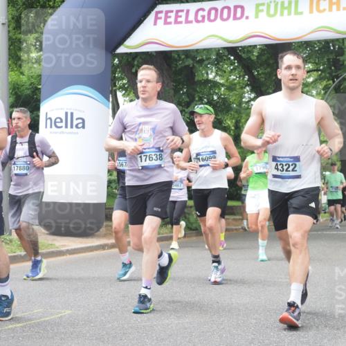 29.06.2025 - hella hamburg halbmarathon KatJ http://msf.ph/oto/8525853 29.06.2025 10:53:12 Zwischen KM18-KM19 1790, 3461, 4227, 4322, 4499 meine-sportfotos.de
