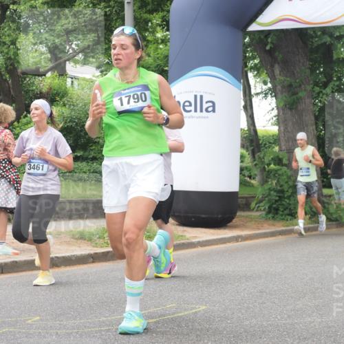 29.06.2025 - hella hamburg halbmarathon KatJ http://msf.ph/oto/8525874 29.06.2025 10:53:15 Zwischen KM18-KM19 1790, 3461, 4227, 4286, 4322, 4782 meine-sportfotos.de
