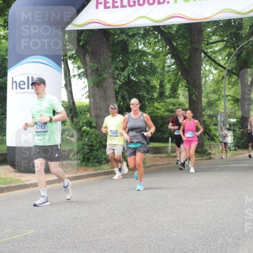 29.06.2025 - hella hamburg halbmarathon KatJ http://msf.ph/oto/8525917 29.06.2025 10:53:18 Zwischen KM18-KM19 1790, 3461, 4286, 4782, 7485 meine-sportfotos.de
