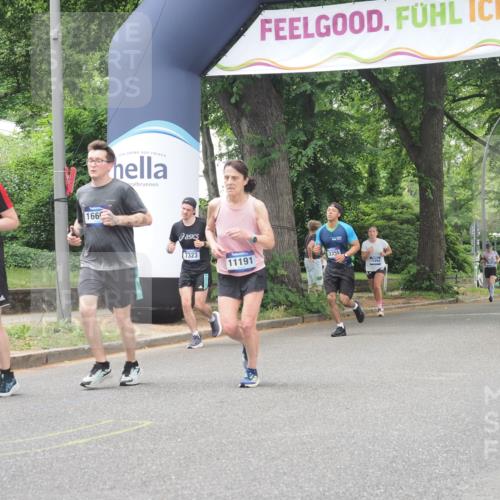29.06.2025 - hella hamburg halbmarathon KatJ http://msf.ph/oto/8526037 29.06.2025 10:53:23 Zwischen KM18-KM19 2142, 4782, 5869, 7323, 7485 meine-sportfotos.de