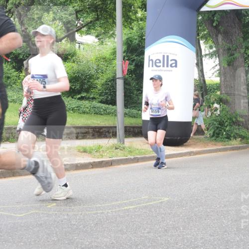 29.06.2025 - hella hamburg halbmarathon KatJ http://msf.ph/oto/8526166 29.06.2025 10:53:32 Zwischen KM18-KM19 3071, 4187 meine-sportfotos.de