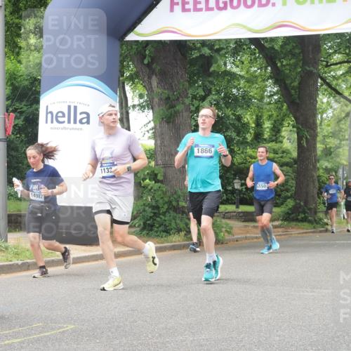 29.06.2025 - hella hamburg halbmarathon KatJ http://msf.ph/oto/8526685 29.06.2025 10:53:55 Zwischen KM18-KM19 1866, 4532, 5150, 5431 meine-sportfotos.de