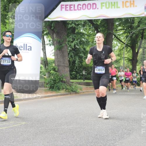 29.06.2025 - hella hamburg halbmarathon KatJ http://msf.ph/oto/8526888 29.06.2025 10:54:06 Zwischen KM18-KM19 1729, 3062, 3225, 4066, 6453 meine-sportfotos.de