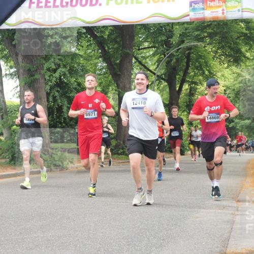 29.06.2025 - hella hamburg halbmarathon KatJ http://msf.ph/oto/8527408 29.06.2025 10:54:41 Zwischen KM18-KM19 1079, 1367, 4169, 5762, 6517, 7685 meine-sportfotos.de