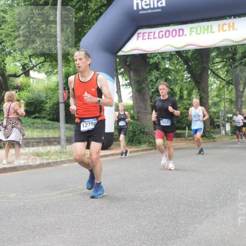 29.06.2025 - hella hamburg halbmarathon KatJ http://msf.ph/oto/8527468 29.06.2025 10:54:44 Zwischen KM18-KM19 1079, 4169, 4666, 5762, 6517, 7685 meine-sportfotos.de
