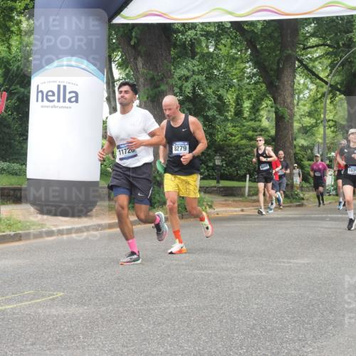 29.06.2025 - hella hamburg halbmarathon KatJ http://msf.ph/oto/8527527 29.06.2025 10:54:49 Zwischen KM18-KM19 4666, 8279 meine-sportfotos.de